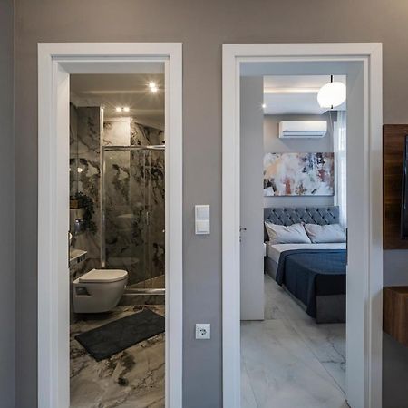 Luxliving Agiou Dimitriou Apartment เทสซาโลนิกิ ภายนอก รูปภาพ